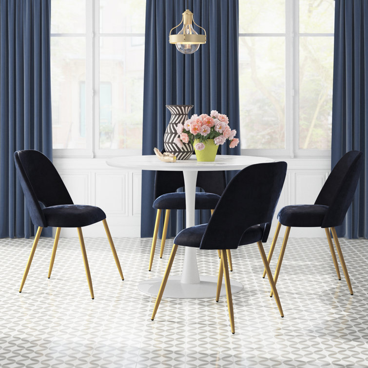 Boville dining set discount with 4 chairs